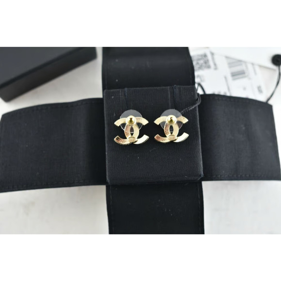 Chanel 21A Gold Pearl White Strass Crystal CC Logo Drop Statement Stud Earrings - Picture 10 of 11